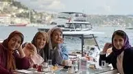 دورهمی بازیگران ملکه گدایان + عکس
