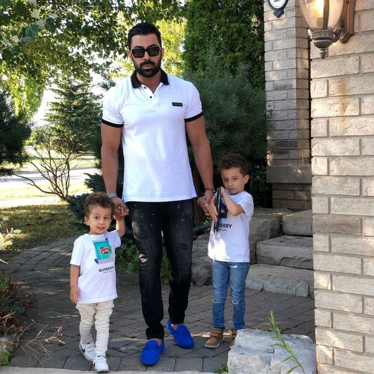 گشت و گذار همسر ورزشکار خانم بازیگر با پسرانش + عکس