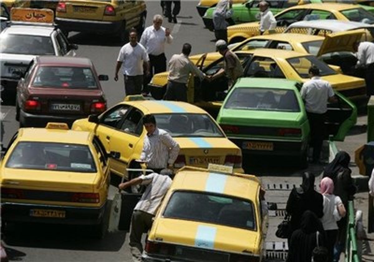 کاهش درآمد ۷۸ تا ۱۸۰هزار تومانی تاکسیران‌ها با تک‌ نرخی شدن سوخت 