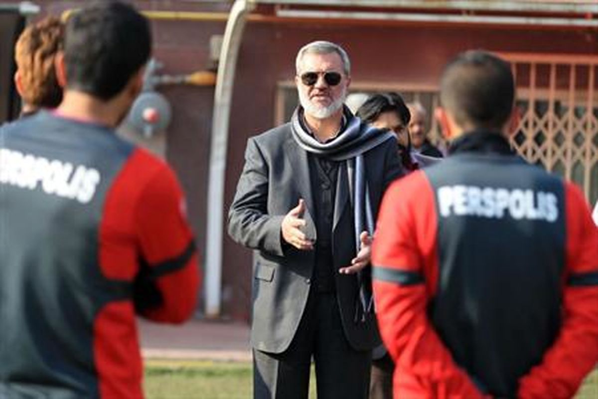 رویانیان از بازیکتنان پرسپولیس خواهش کرد!