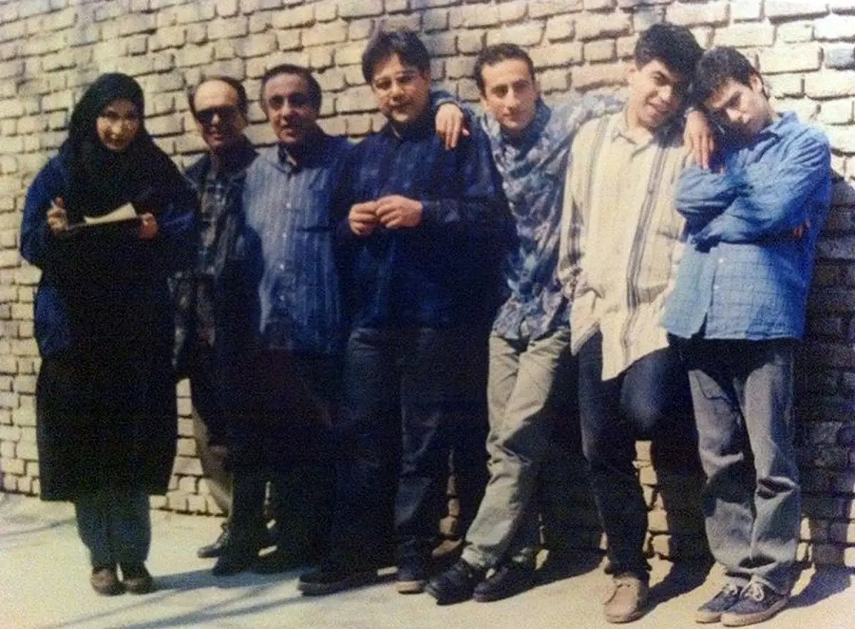 نیما فلاح در کنار دوستان قدیمی اش + عکس