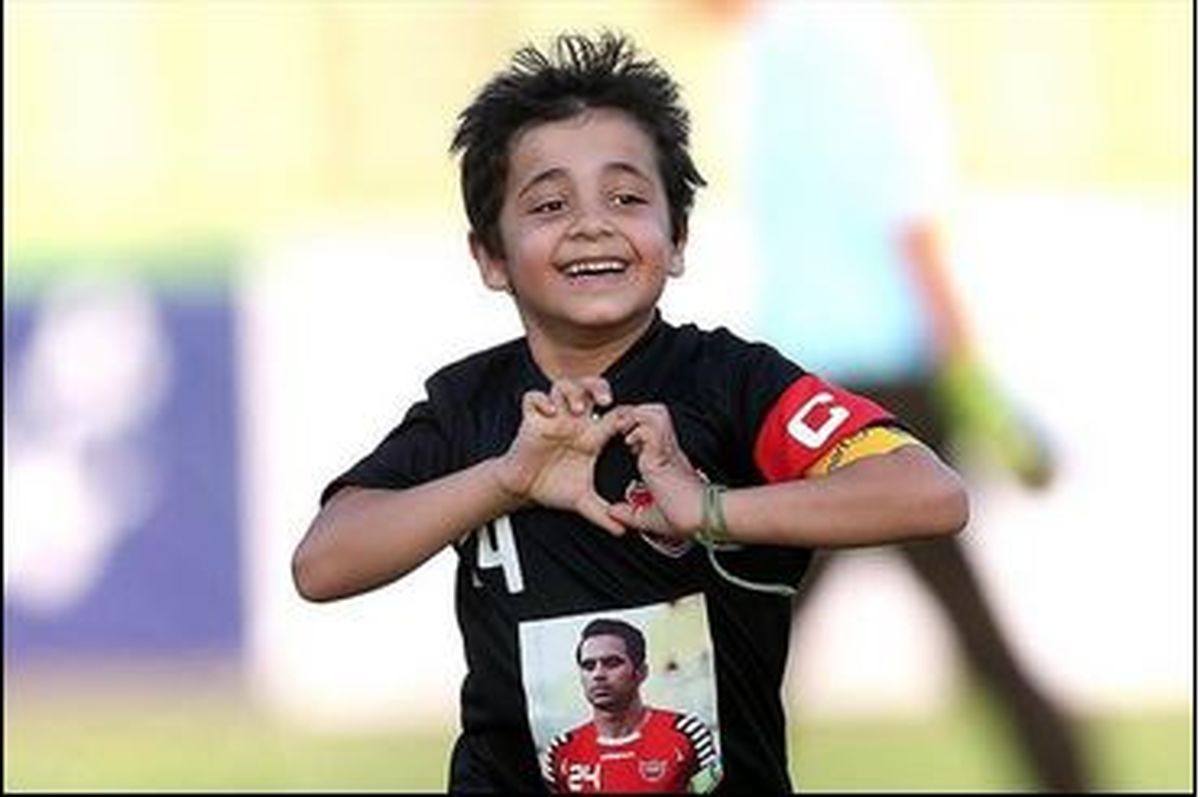 شوخی یک پرسپولیسی در جشن تولد هانی نوروزی