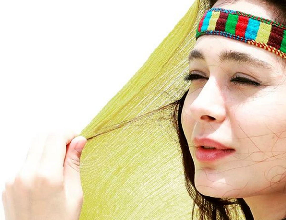 رنگ بازی سانیا سالاری +عکس