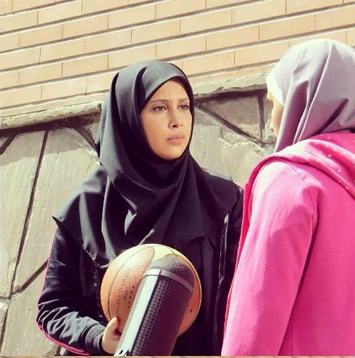 یک بازیگر زن مشهور به جم پیوست +عکس