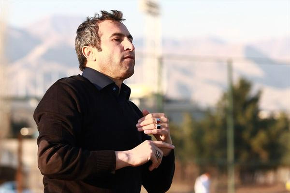 برد استقلال مقابل آبی‌های خوزستان از نان شب هم واجب‌تر است