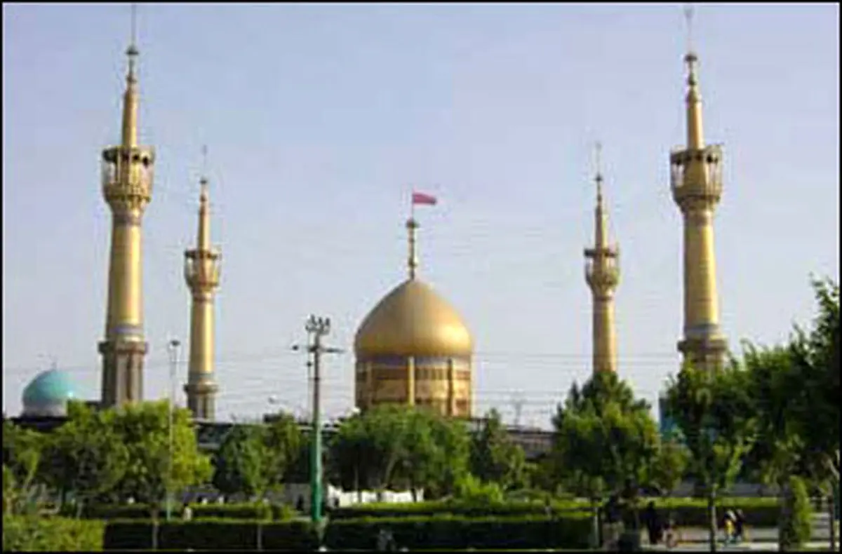استقبال مسافران و شهروندان تهران از ویژه برنامه های عطر یاس در حرم مطهر امام خمینی (ره)