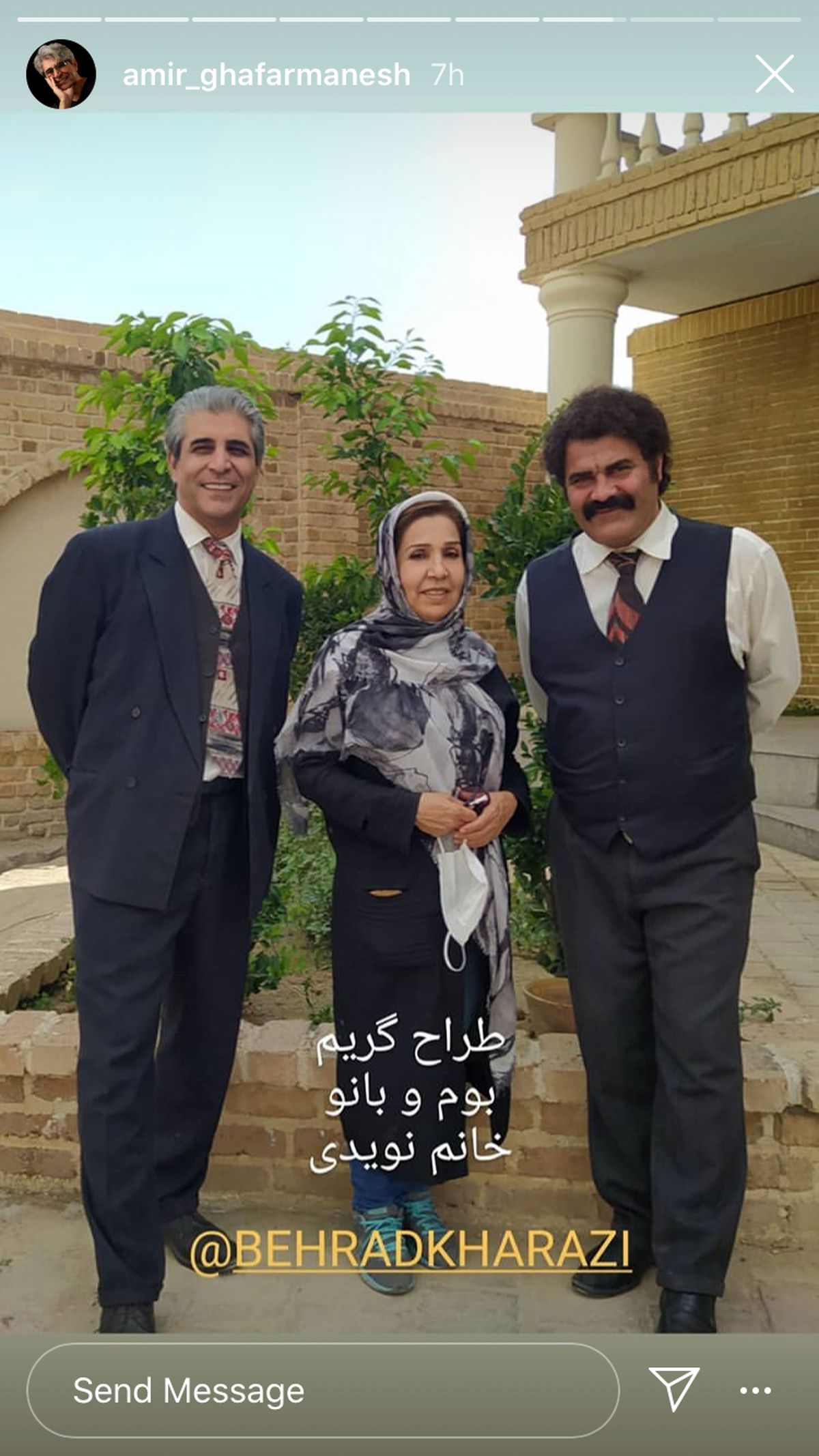 بازیگران و طراح‌ گریم سریال بوم و بانو در کنار هم + عکس