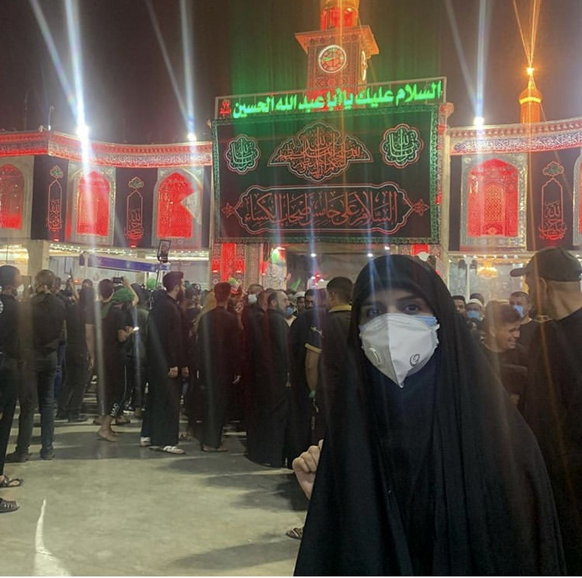 سفر خانم مجری به کربلا در کرونا + عکس