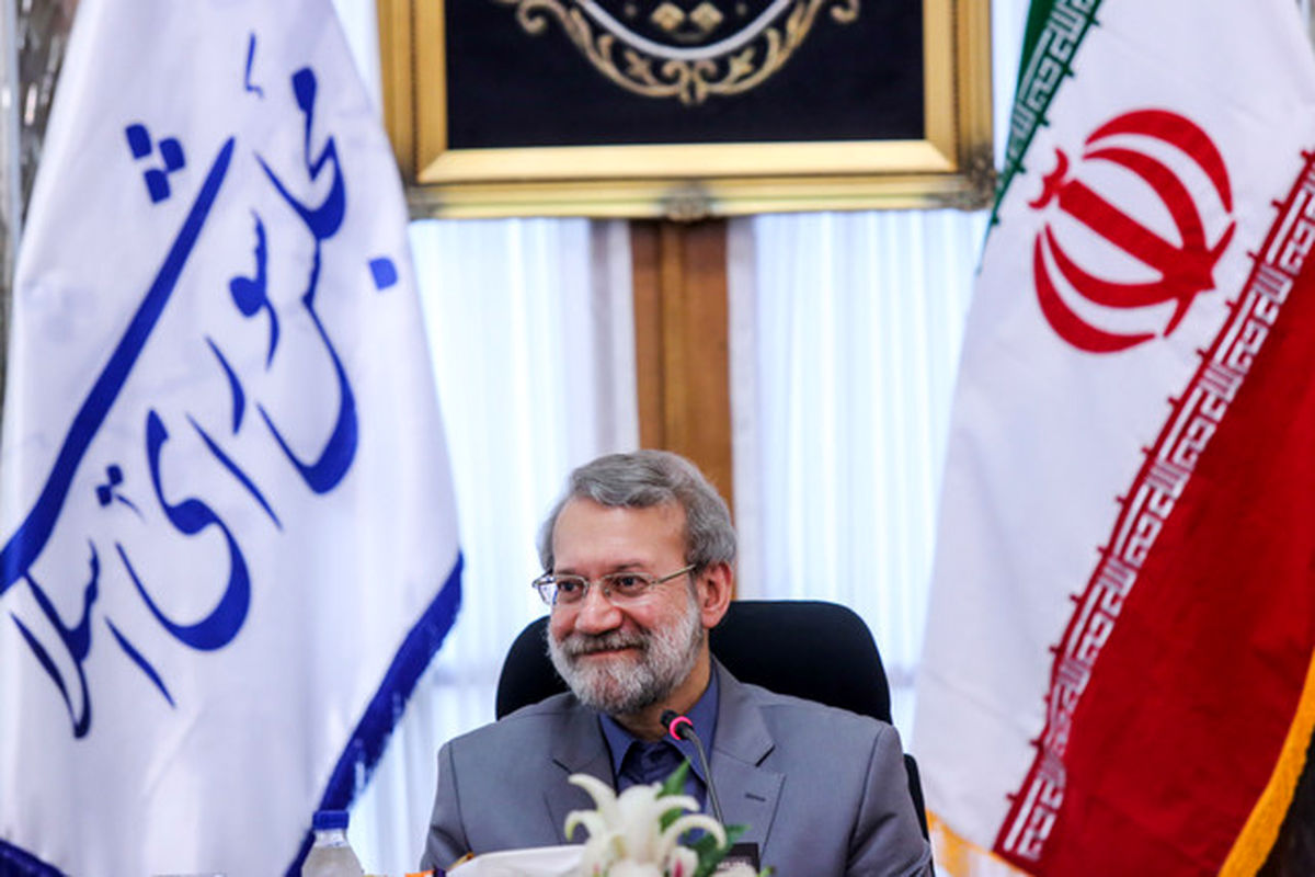 لاریجانی: امیدواریم آقای قالیباف همیشه سرزنده و فعال کار کنند