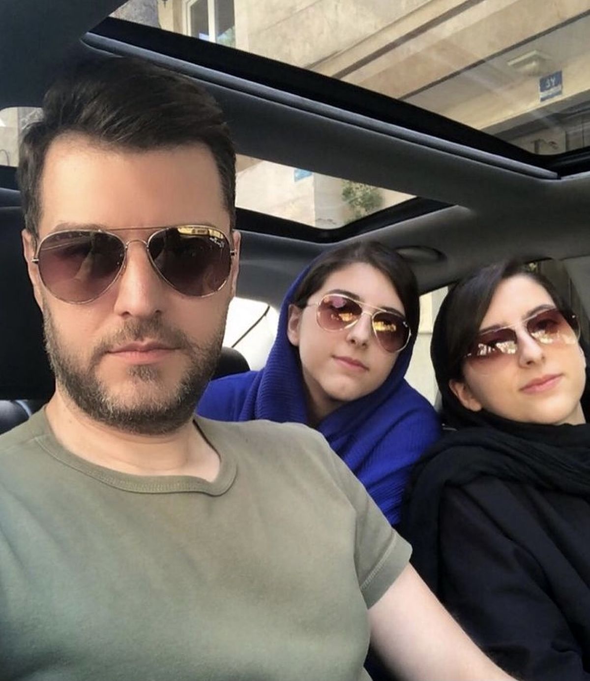 عکس جدید باربد بابایی با دوقلوهایش
