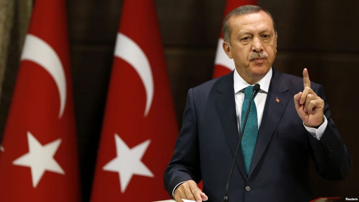 بازداشت نمایندگان HDP مقدمه ای برای تغییر قانون اساسی ترکیه/ AKP به دنبال 330 کرسی پارلمان