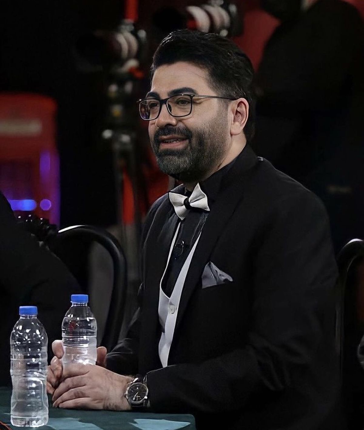 فرزاد حسنی چه تیپی زده + عکس