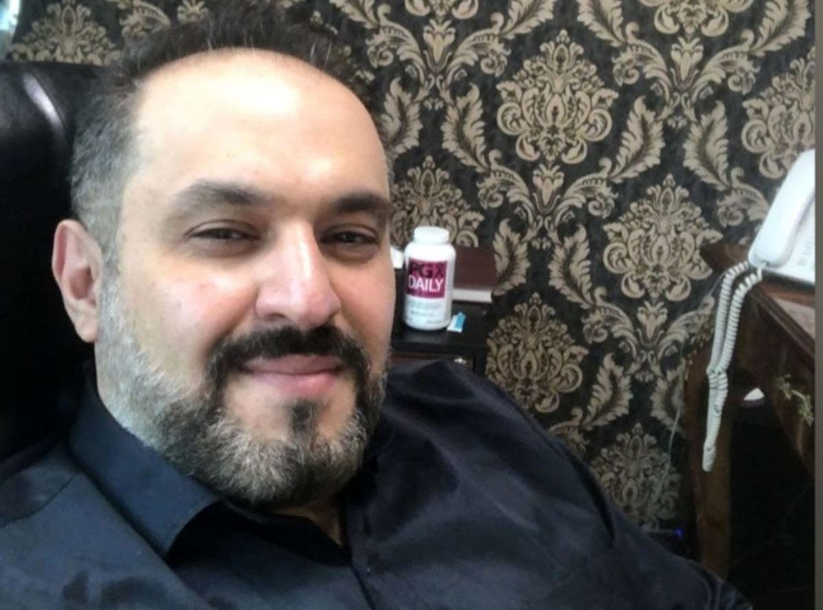 احسان میرزاده به علت کرونا درگذشت