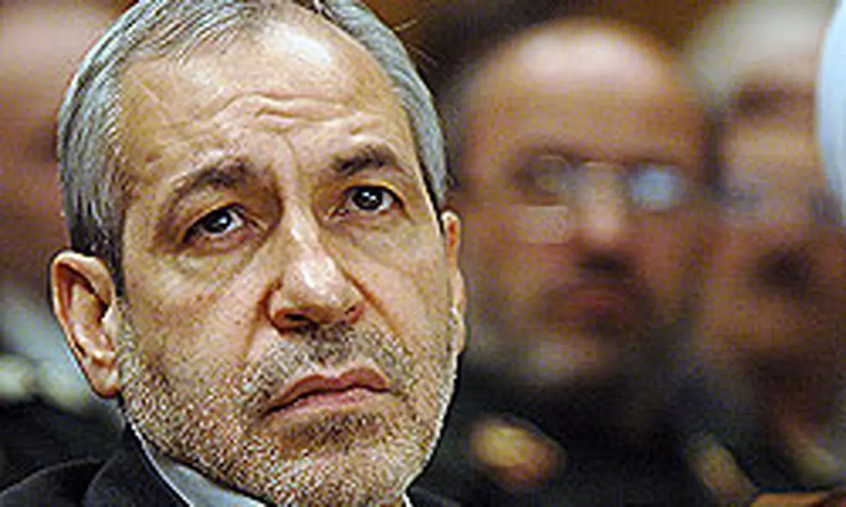 صلاحیت عمومی و علمی وزرای پیشنهادی بازنگری شود/" فانی" دود چراغ خورده است