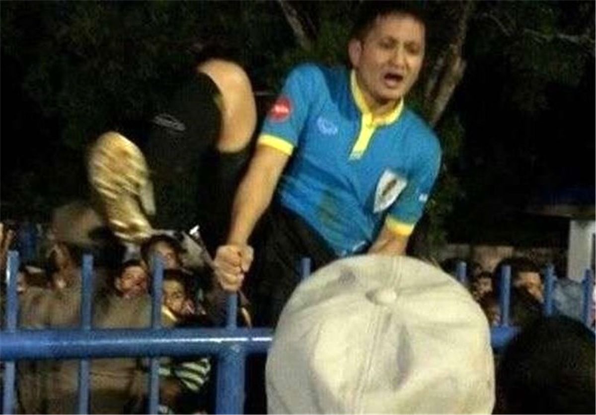 داوری که هم کتک خورد و هم 6 ماه محروم شد