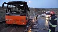 حریق اتوبوس ولوو با 17 مسافر در آزادراه تهران-قم