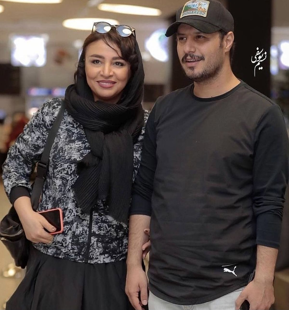 تیپ جواد عزتی و همسرش در یک مراسم + عکس