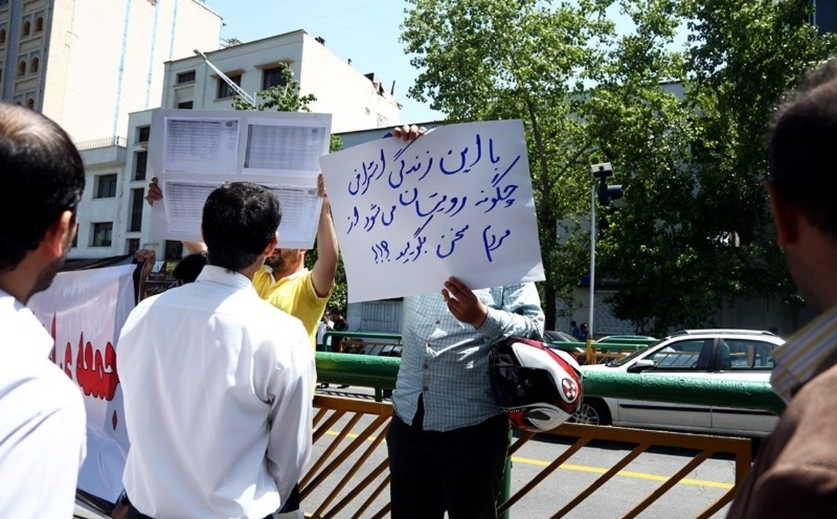 مردم و معمای دسترسی و نظارت بر حقوق مدیران دولتی/ عدم پاسخ به گزارش دیوان محاسبات در مورد حقوق‌های نجومی