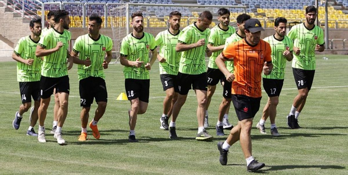 تمرین پرسپولیس در چمن مصنوعی کمپ تیم های ملی