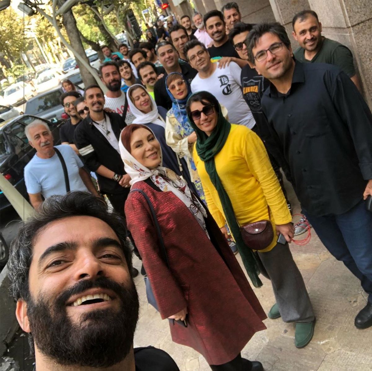 دل منوچهر هادی در خیابان پاسداران+عکس
