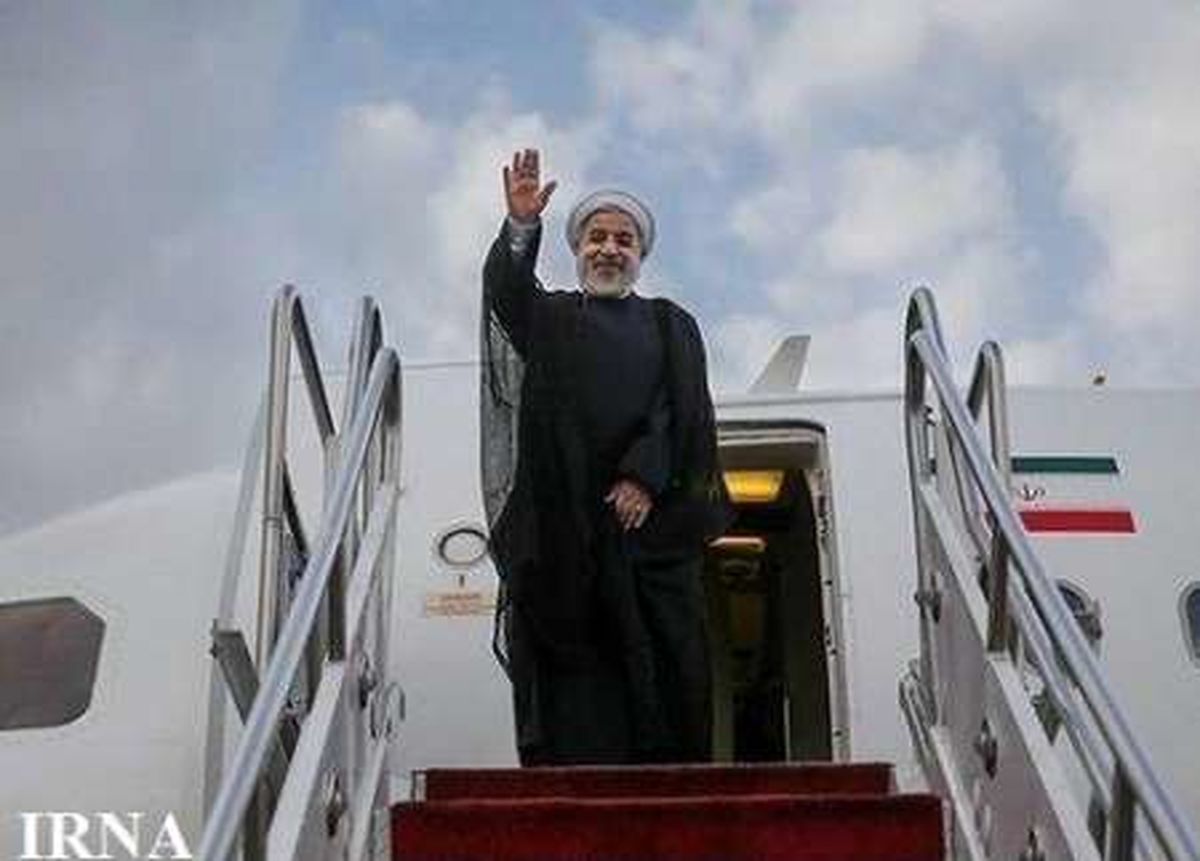 رئیس جمهوری مشهد را به مقصد تهران ترک کرد