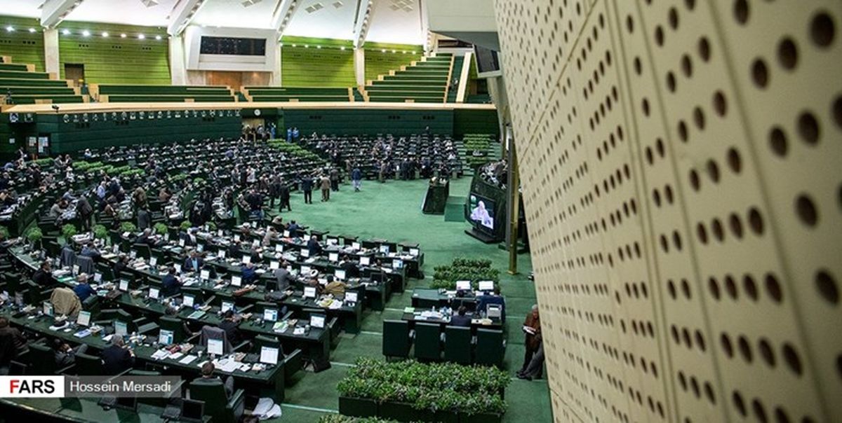 تحقیق از حقوق‌های نجومی دولت دوازدهم کلید خورد