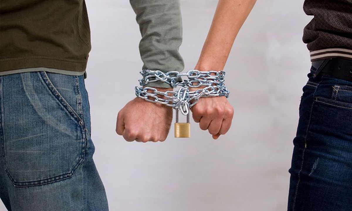 آیا تصمیمات مهم زندگی شما را دیگران می گیرند؟