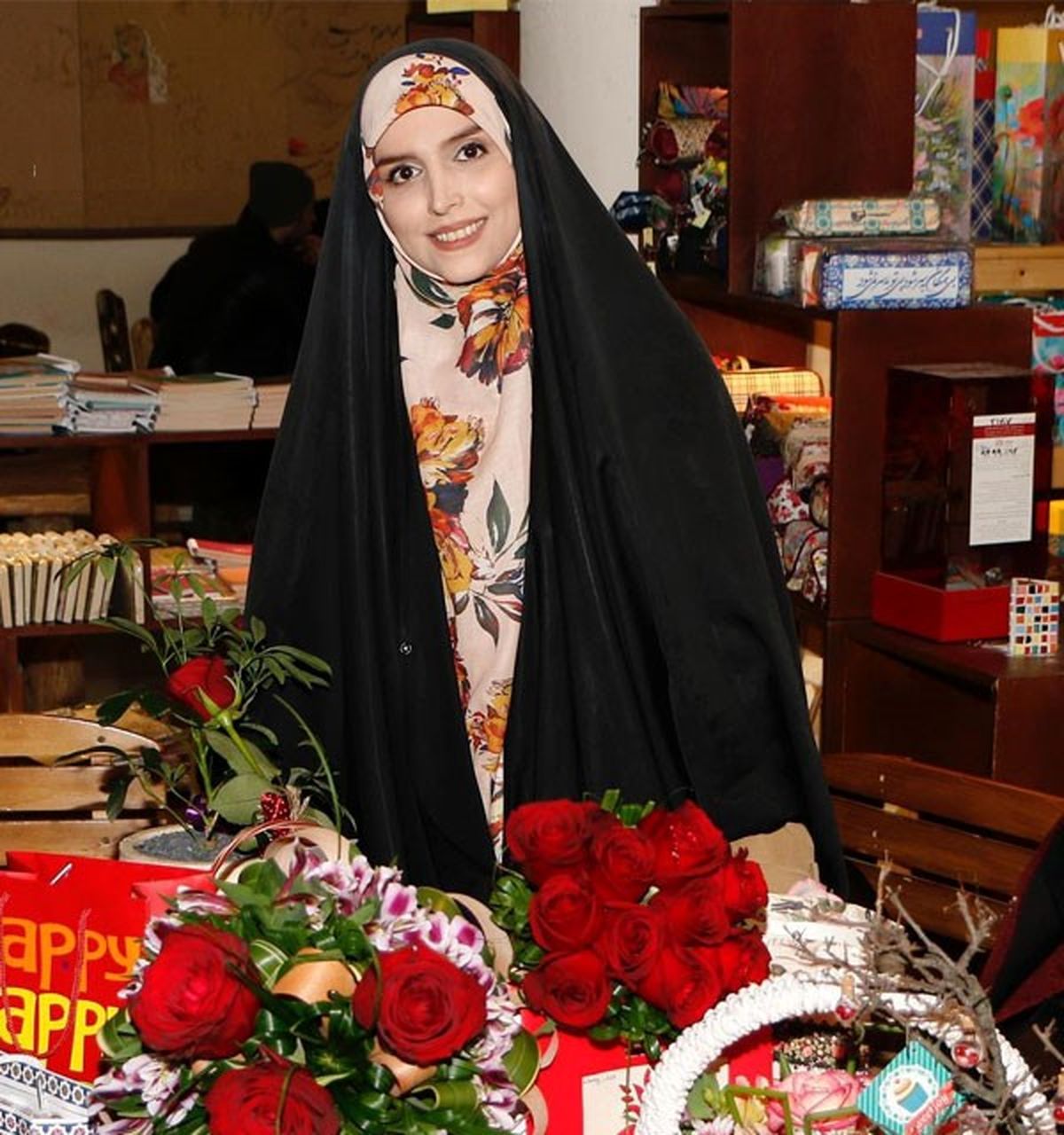 شاعری بنام مژده لواسانی