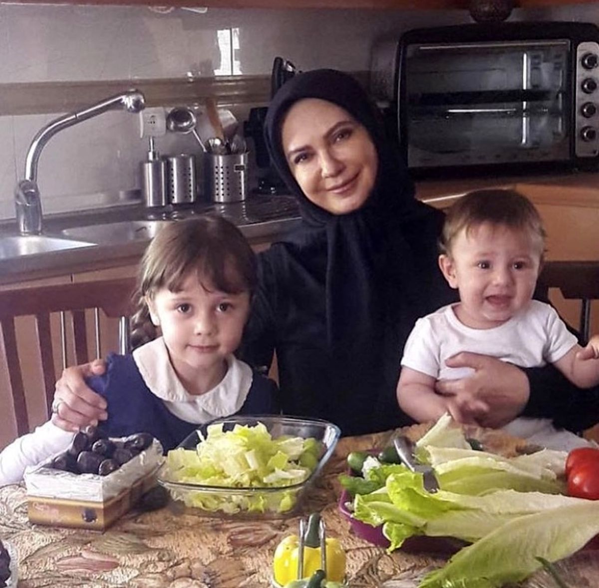 نوه های لعیا زنگنه + عکس