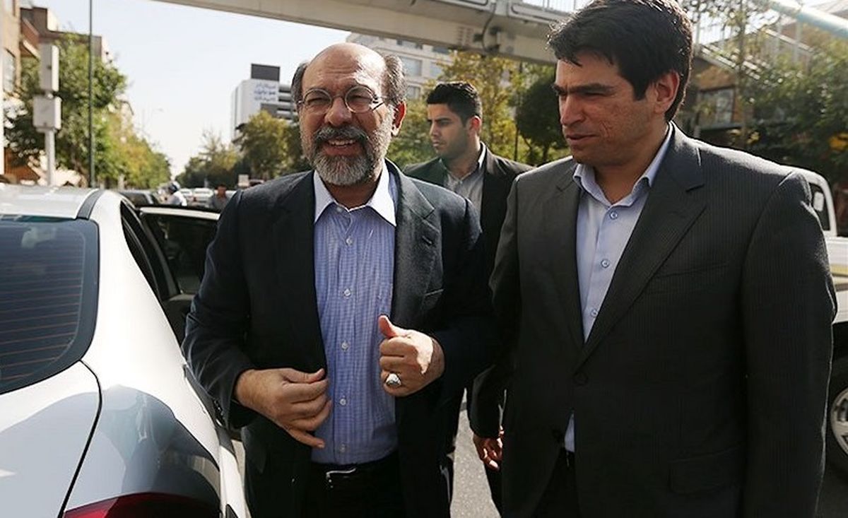 یادداشت عضو شبکه نفوذ از زندان برای روزنامه دانشگاه آزاد / پول دانشجویان در جیب جریان سیاسی نفوذ 