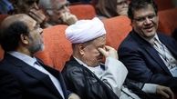 نقدي بر گزارش تحقيق و تفحص از دانشگاه آزاد/ چگونه دفتر هيئت امناي يك دانشگاه تبديل به مركز بده‌بستان اقتصادي شد؟