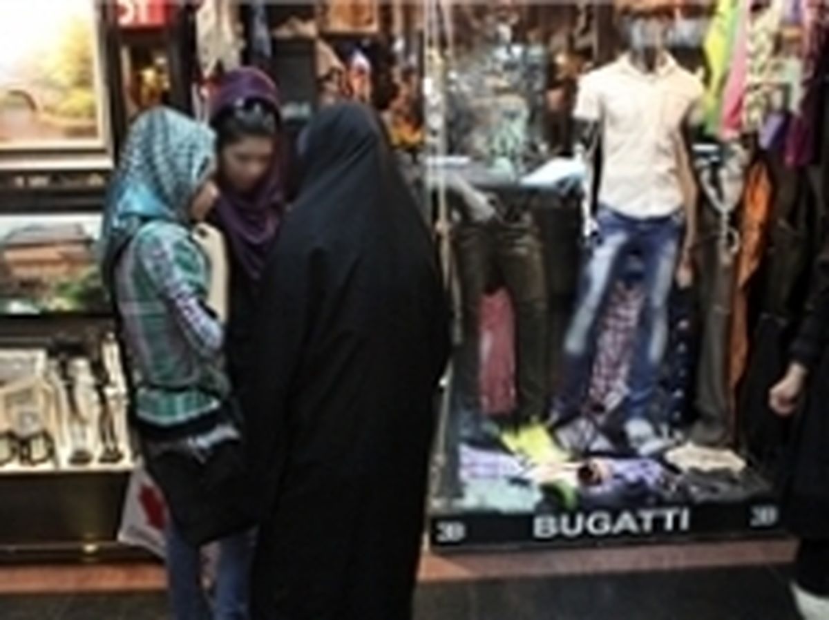 ویترین‌هایی به رنگ بدحجابی