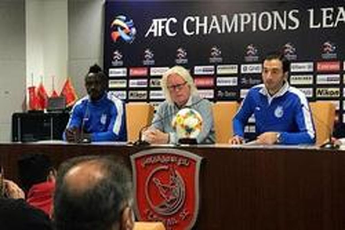 سرمربی استقلال اسم ستاره سابق پرسپولیس را به میان کشید! + عکس