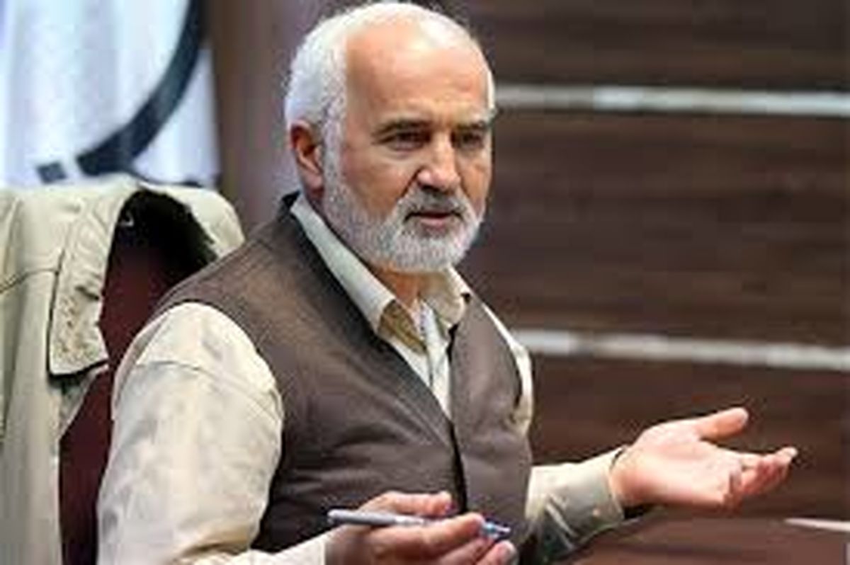 احمد توکلی: مجلس هزینه می تراشد و برای جبران مالیات اضافه می کند