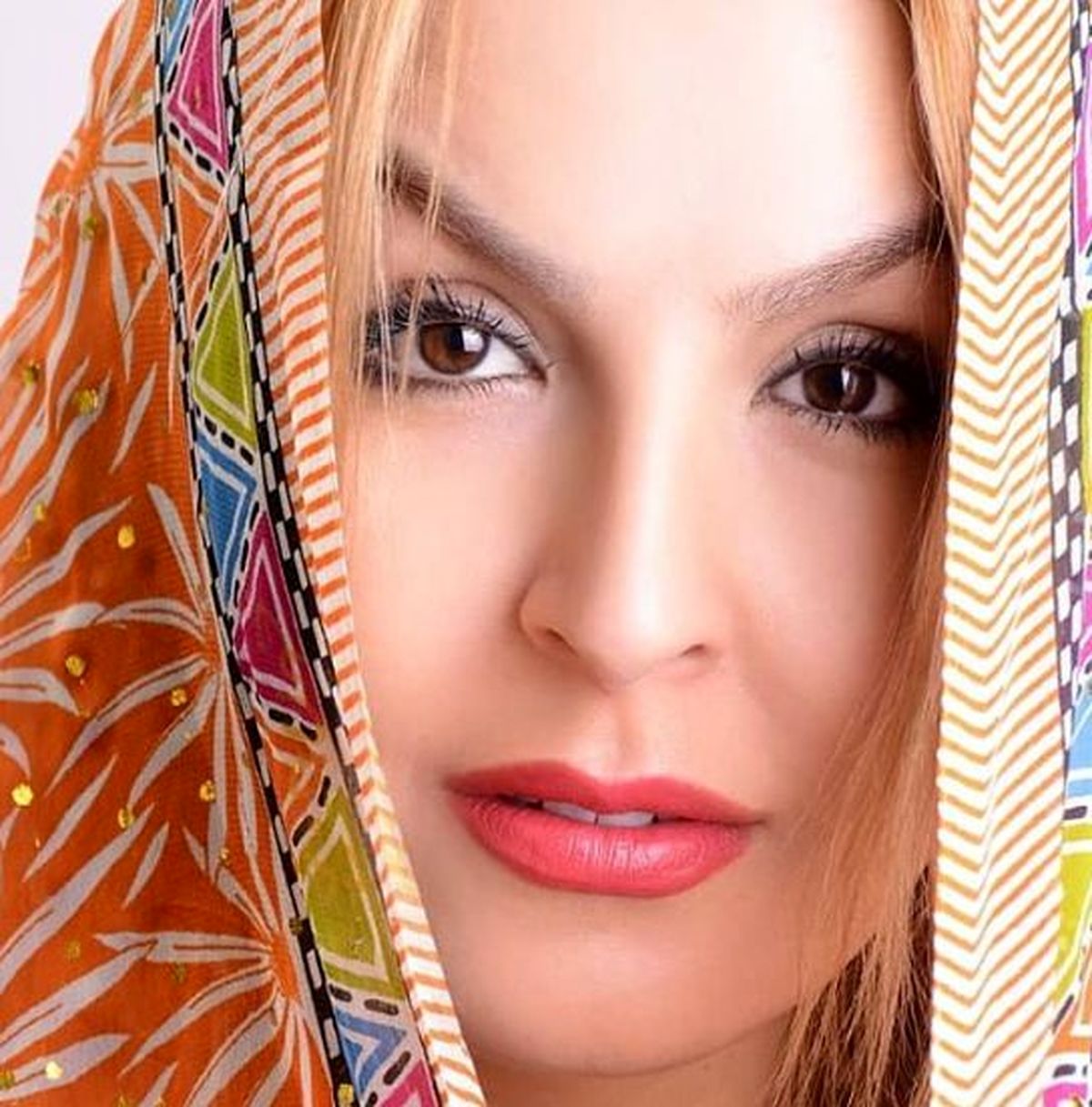 عکس جدید آزیتا ترکاشوند بازیگر سریال گاندو