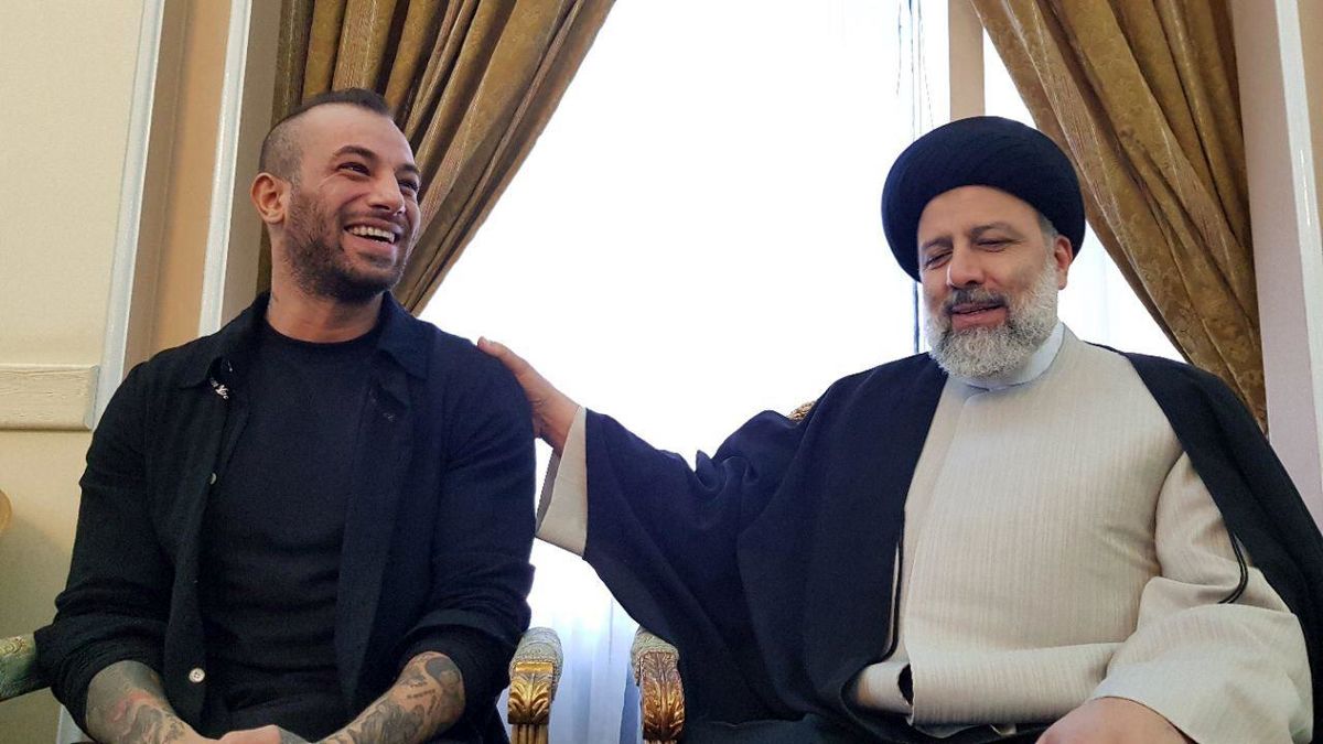 فرد پشت صحنه دیدار تتلو و آیت الله رئیسی مشخص شد+عکس