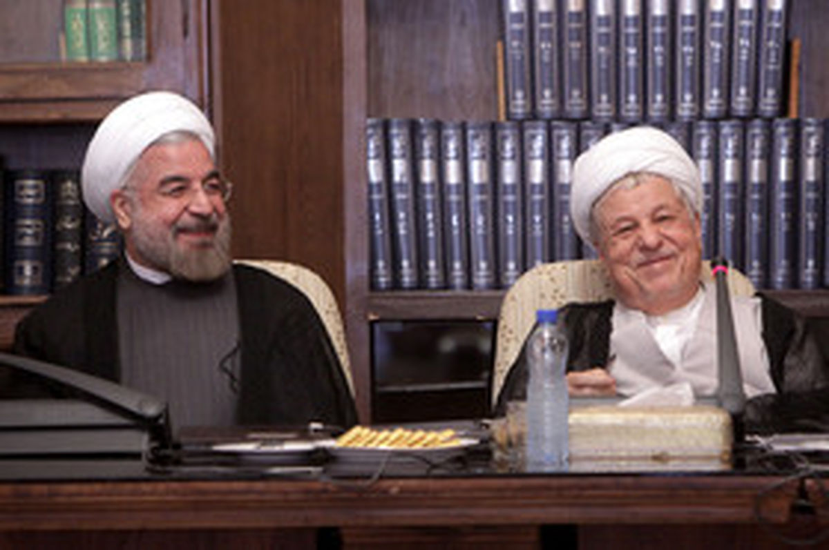 حفظ منافع نظام در گروی تعامل سازنده دولت و مجمع