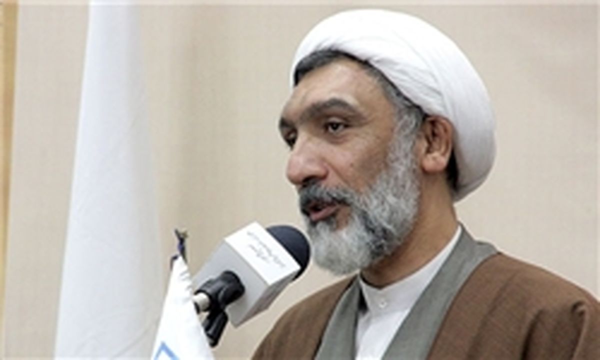 به نفع هاشمی کنار نمی‌روم