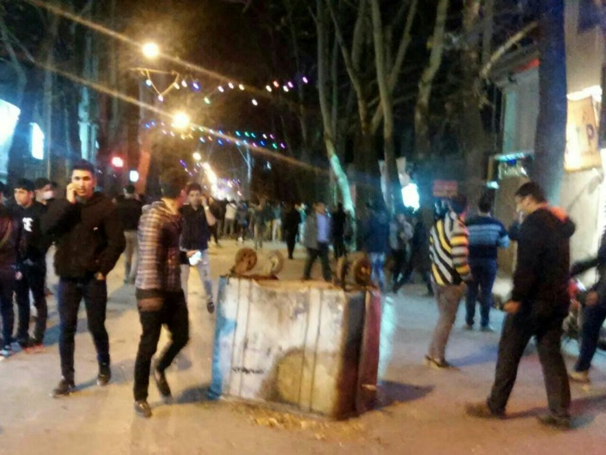 عبور از «این دولت و مجلس» تنها راه جبران کسریِ مشروعیت