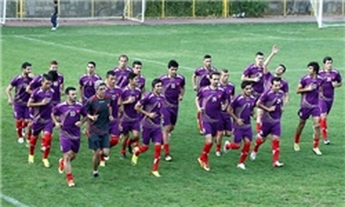زد و خورد پرسپولیسی ها در غیاب دایی