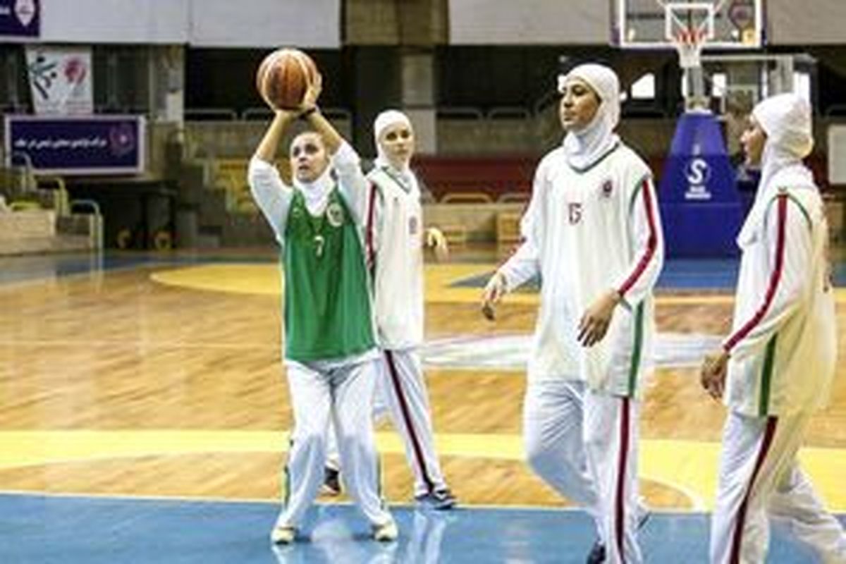 به این نتیجه رسیدیم که بانوان بسکتبالیست مسلمان بتوانند با پوشش مسابقه دهند