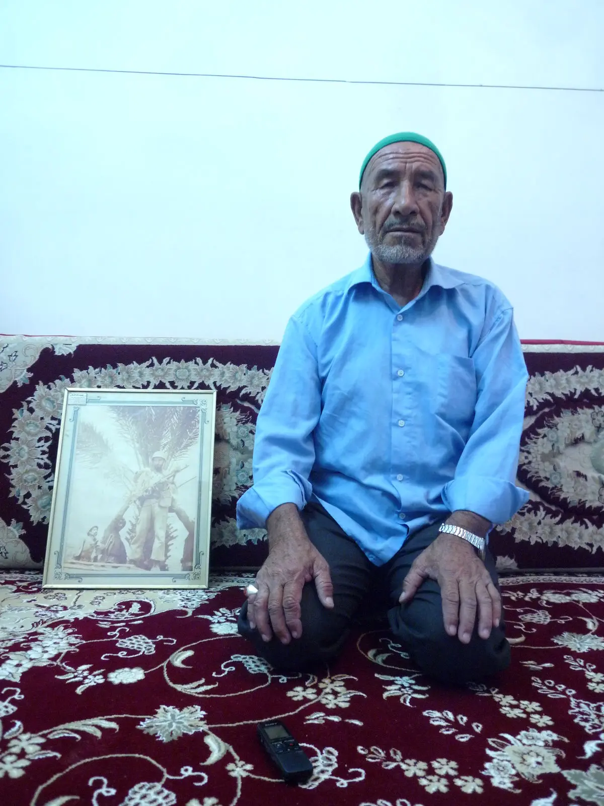 محسن رضایی گفت: «این مردِ جنگ است»