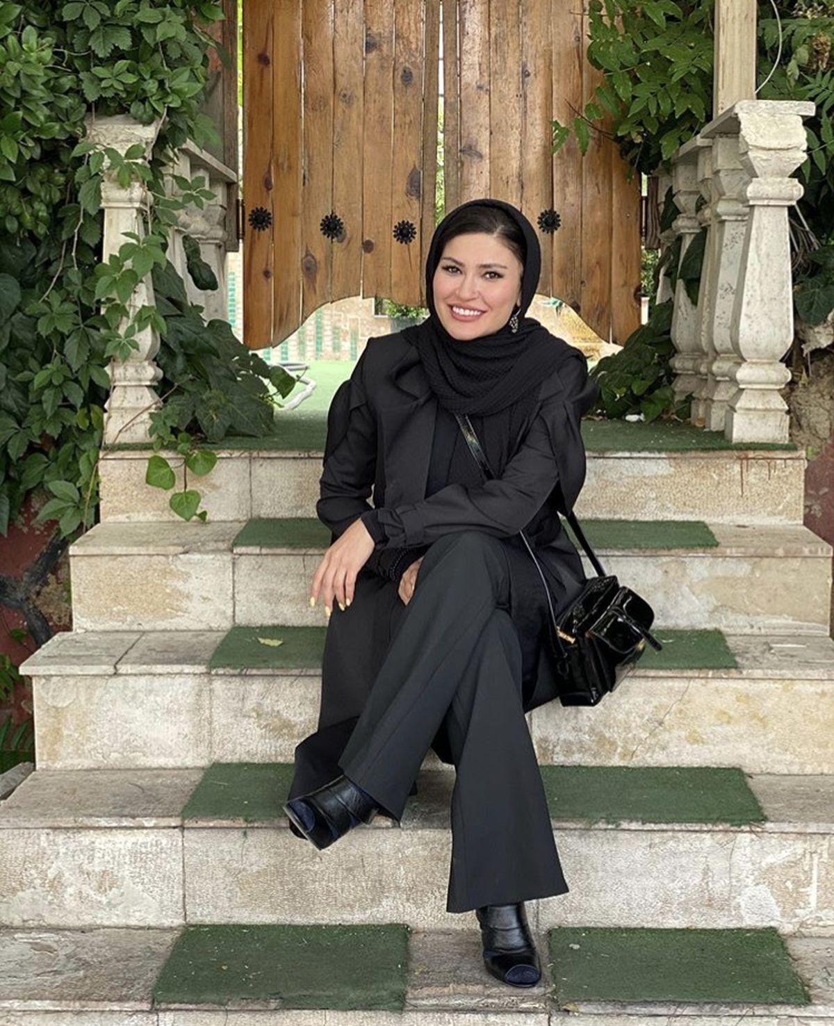تیپ رسمی خانم بازیگر جوان + عکس