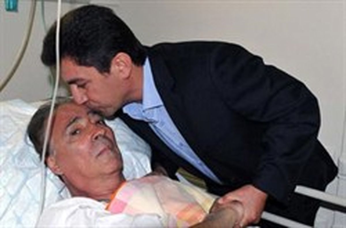 قلعه‌نویی را در میدان آزادی دار بزنید، خلاص!