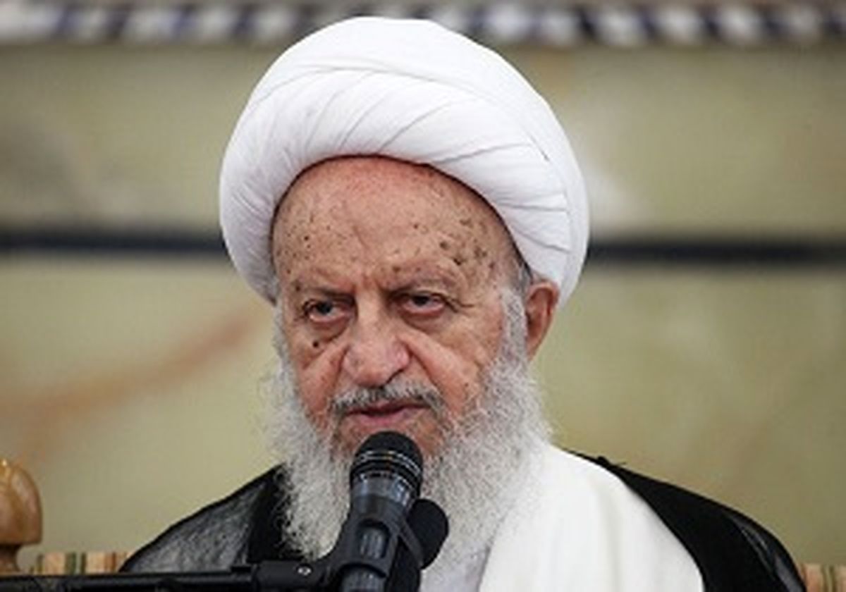 در برابر بردگان زر باید با زبان زور صحبت کرد