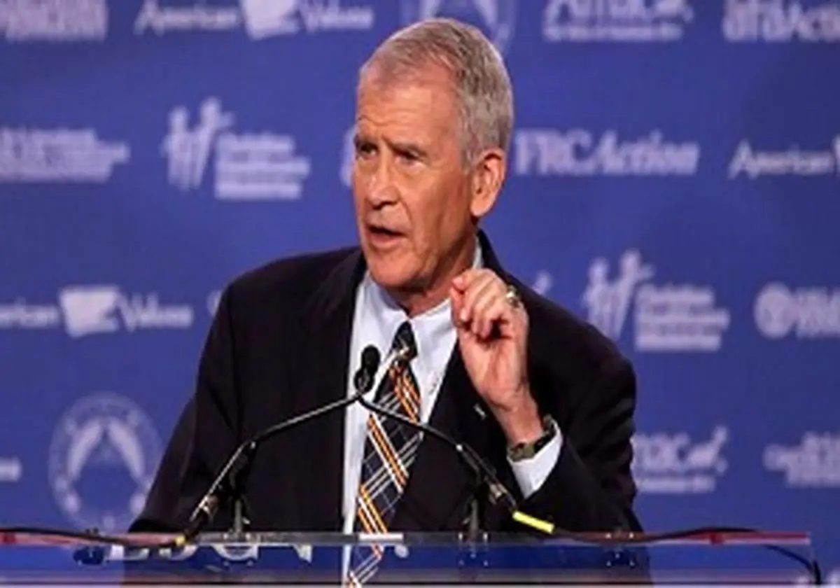 آمریکا باید همه کسانی را که با ایران تجارت می‌کنند، تحریم کند