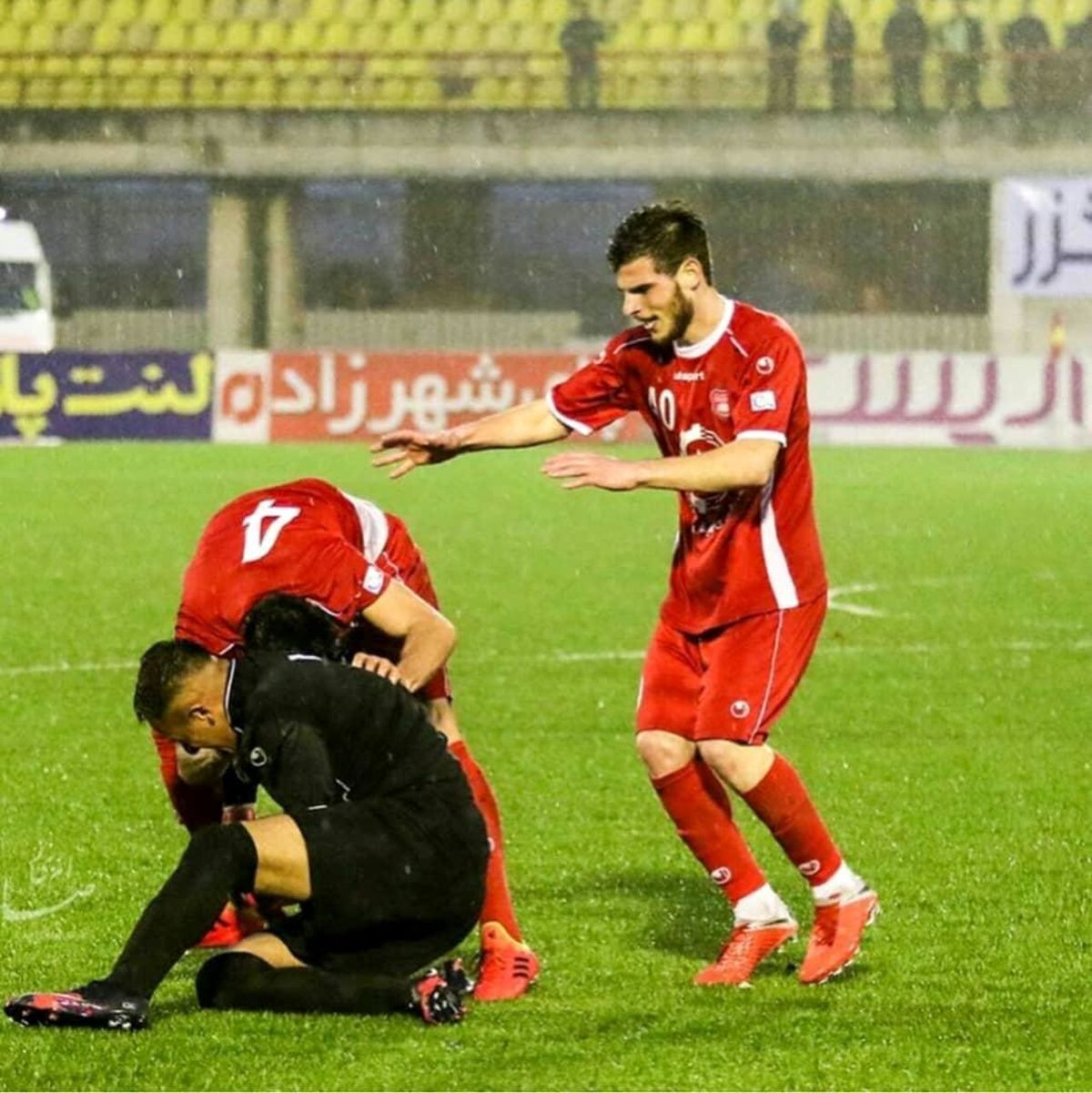 بازیکن 8 هزار دلاری در باشگاه سپیدرود!