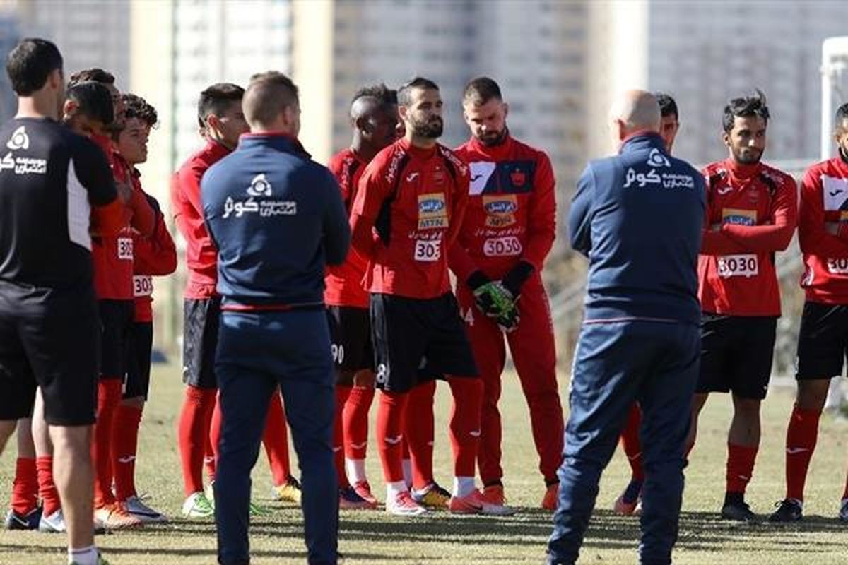 تمرین شنبه پرسپولیسی‌ها با 15 بازیکن انجام شد