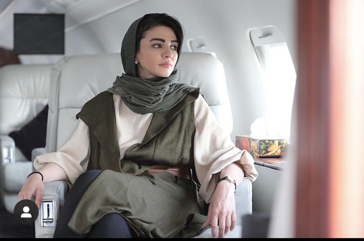 سیما خضرآبادی سوار بر هواپیمای شخصی + عکس