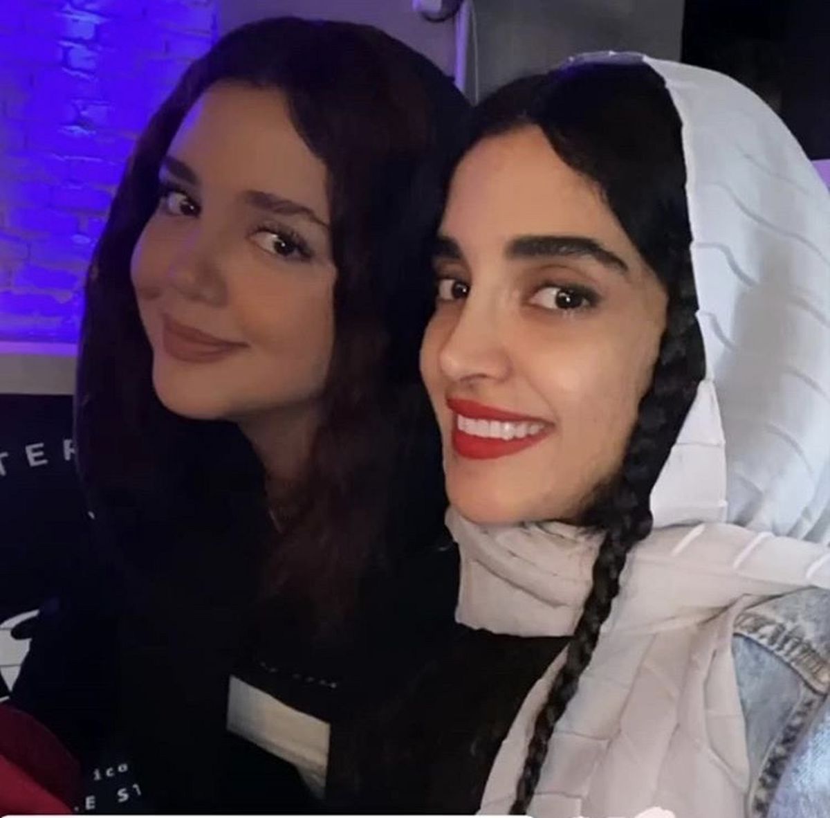 الهه حصاری در کنار دوستش + عکس